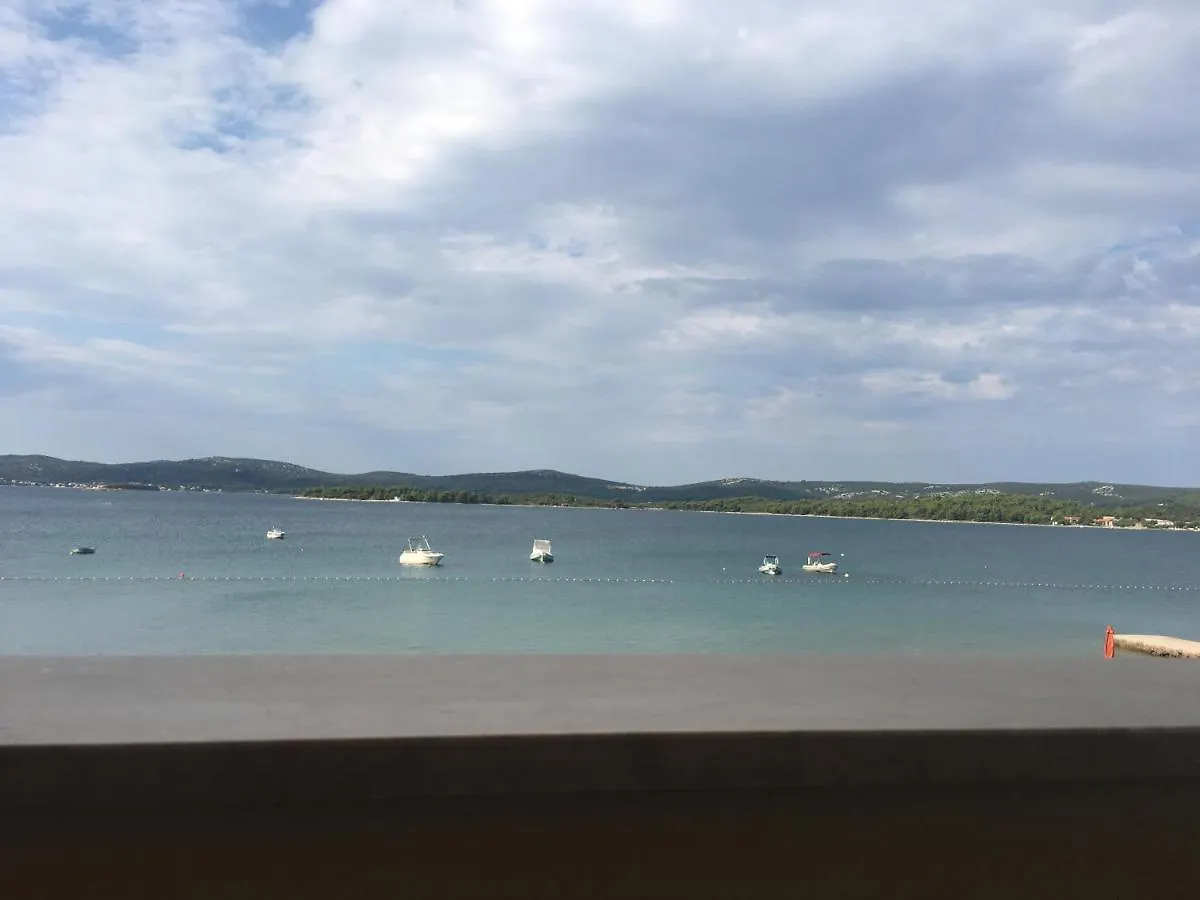 Apartment Apartman Nena Turanj Croatia