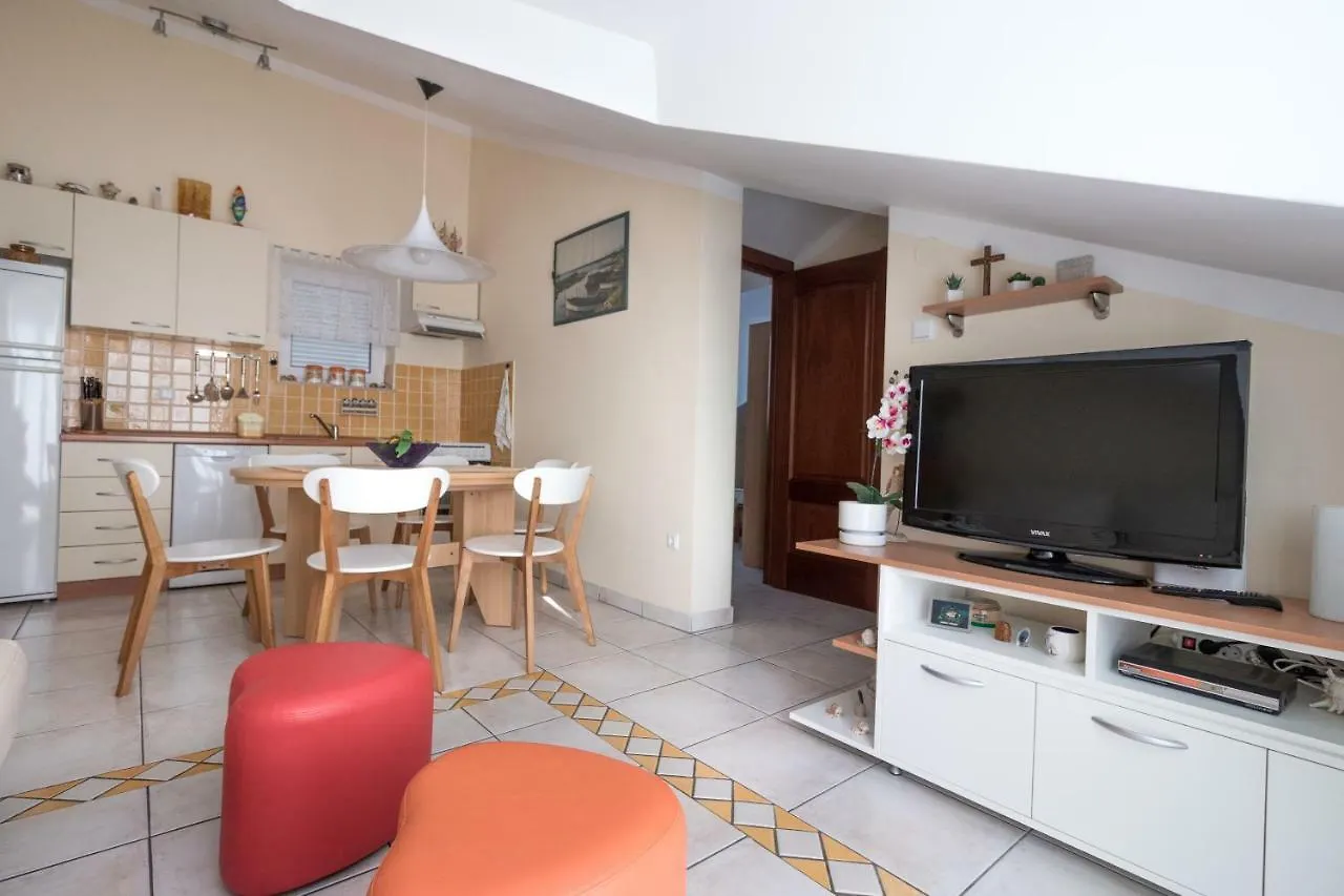 Apartman Nena Turanj Apartment