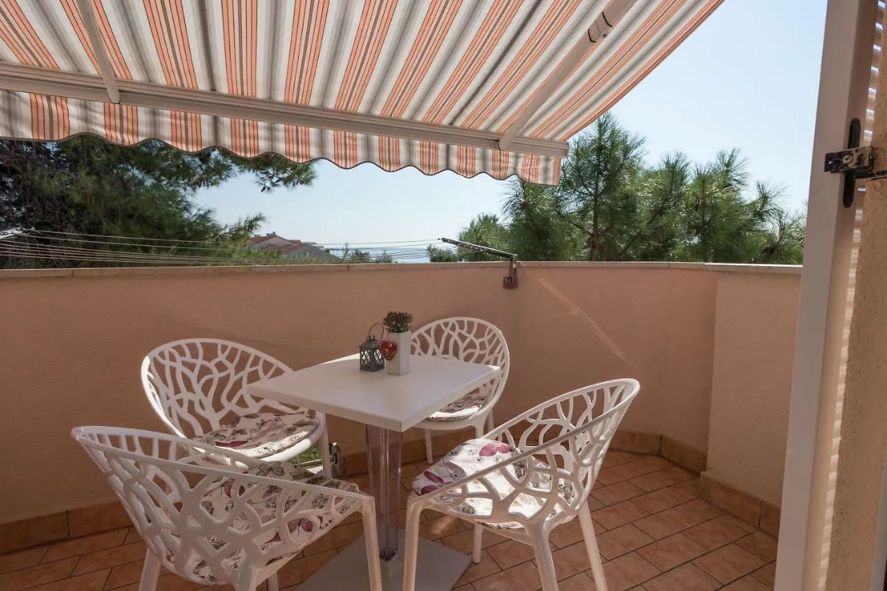 Apartman Nena Turanj Apartment